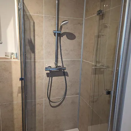 Seeperle Souterrain Apartman *