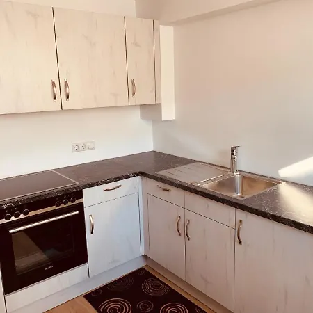 公寓 Seeperle Souterrain 松托芬