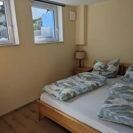 公寓 Seeperle Souterrain